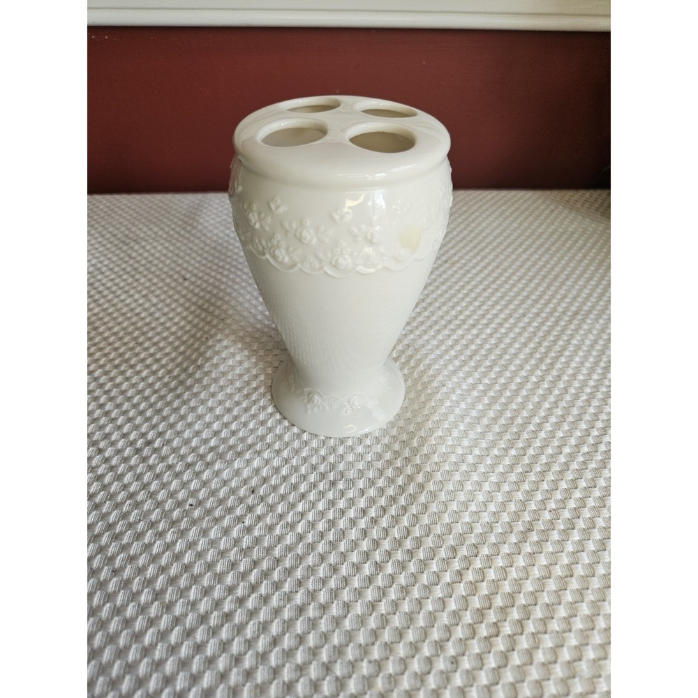 Simply Shabby Chic Ivory Porcelain Toothbrush Holder Floral Lace Embossed Vanity